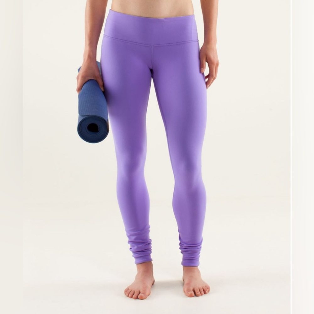 Lululemon • Reversible Wunder Under Leggings • purple reverses to aquamarine